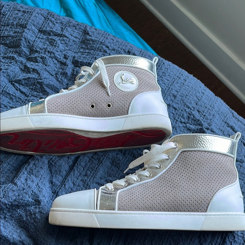 Christian Louboutin Mens Louis Orlato Flat Élégant Argento High Top sneakers 46